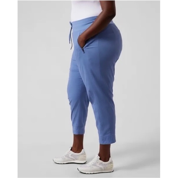 ATHLETA Trekkie North Plus Size Jogger Pants in Cottage Blue Size 18 NEW - Picture 5 of 16